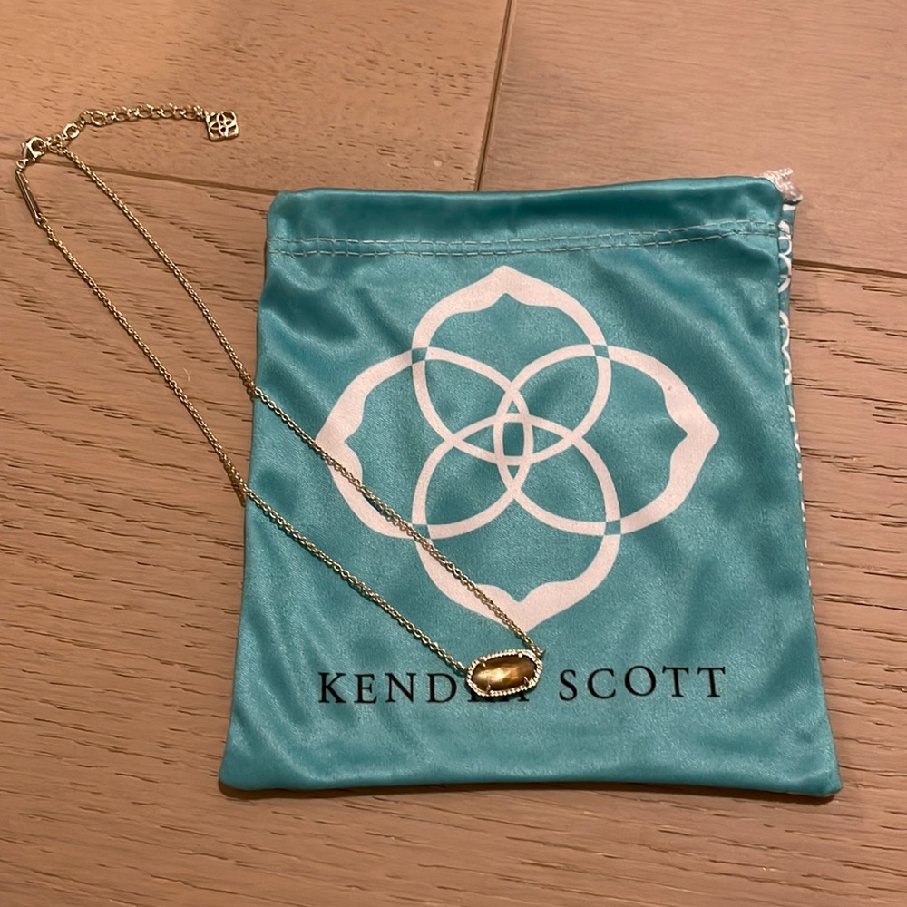 Kendra Scott Elisa gold pendant necklace